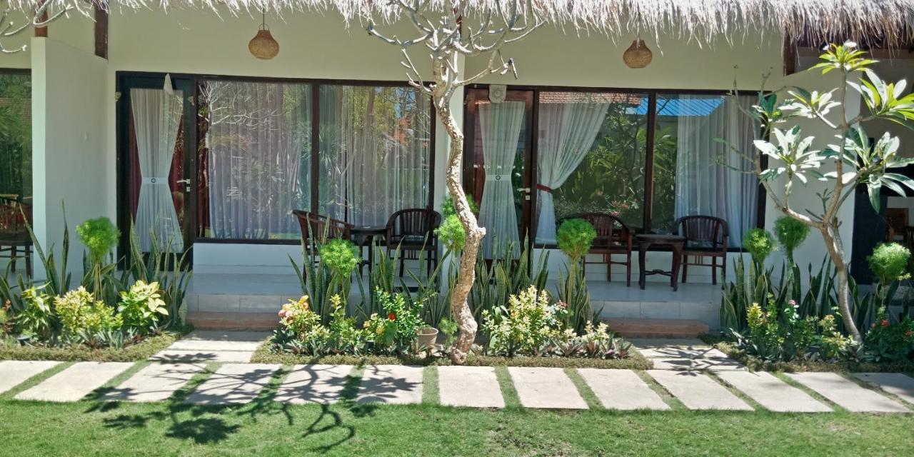 Hotel The Poetri Oka à Batununggul Extérieur photo